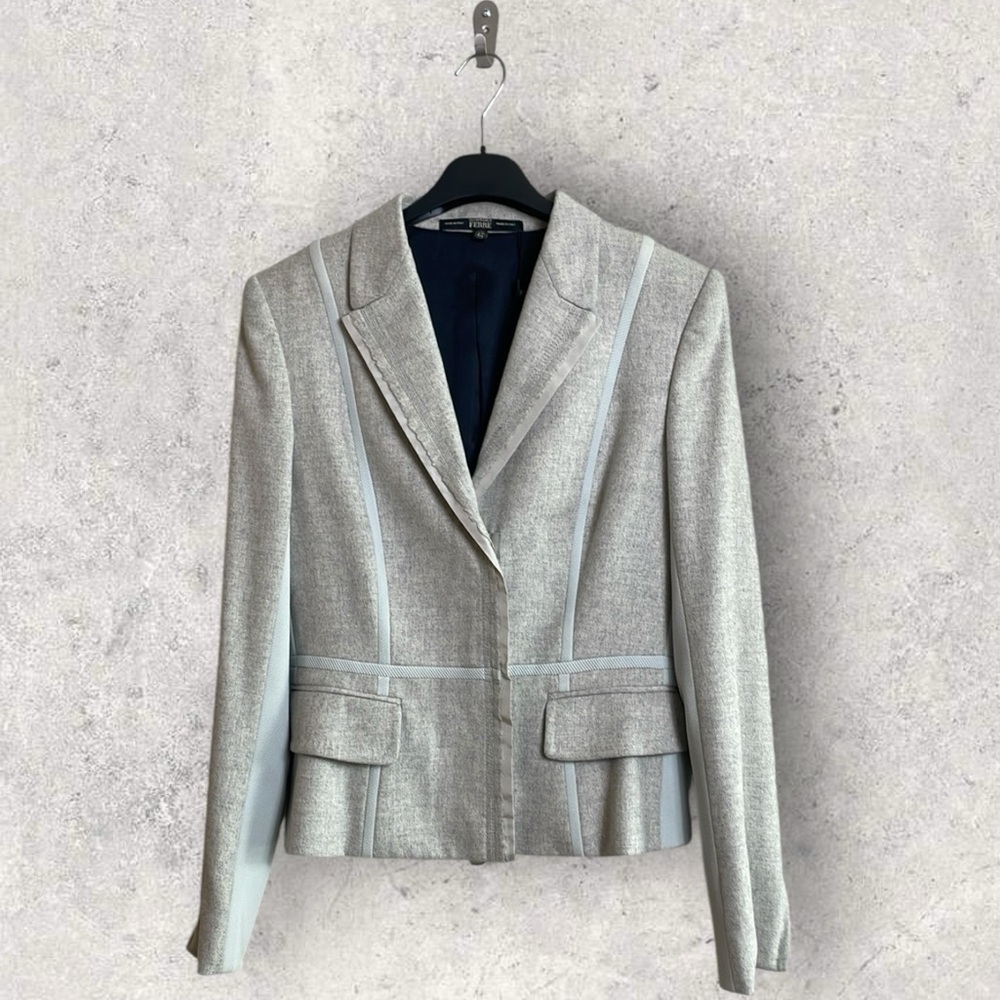 New Gianfranco Ferre Zip Front Jacket Size 42